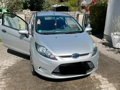 Gebraucht Ford Fiesta 60 PS (44 kW) 2009 Silber Kleinwagen