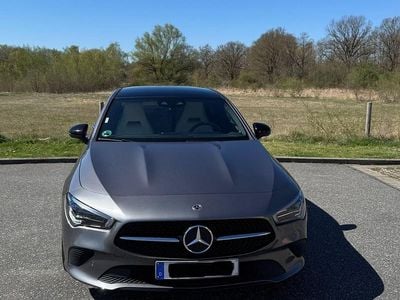 Usata Mercedes CLA200 163 CV (119 kW) 2021 Grigio Coupé