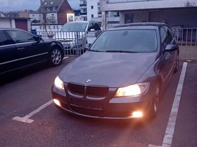 gebraucht BMW 320 i -