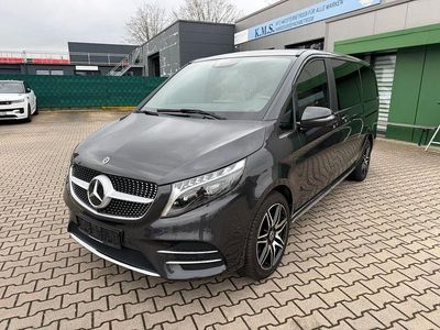 Usata Mercedes V300 AMG 237 CV (174 kW) 2023 Grigio Monovolume