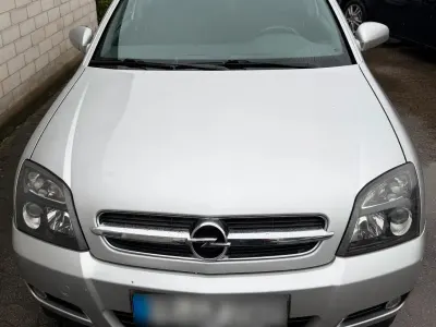 Second-hand Opel Vectra 155 CP (114 kW) 2005 Gri Break