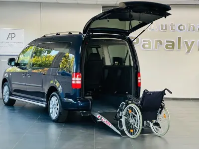 Gebraucht VW Caddy Maxi Highline 140 PS (102 kW) 2014 Blau Van / Kleinbus