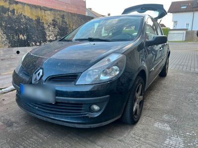 gebraucht Renault Clio TÜV 06/25