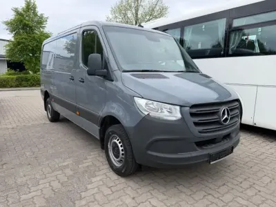 Używany Mercedes Sprinter 163 KM (119 kW) 2019 Szary Van