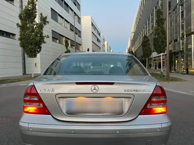 Gebraucht Mercedes C180 150 PS (110 kW) 2003 Grau Limousine
