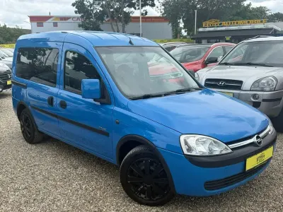 Gebraucht Opel Combo 87 PS (63 kW) 2003 Blau Van / Kleinbus