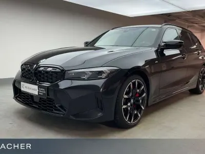 Gebraucht BMW 340 M Sport 374 PS (275 kW) 2025 Saphirschwarz metallic Kombi