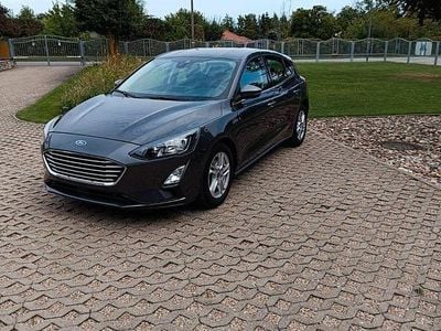 Gebraucht Ford Focus 125 PS (91 kW) 2022 Grau Limousine