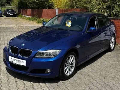Gebraucht BMW 318 Comfort Edition 143 PS (105 kW) 2010 Montegoblau metallic Limousine