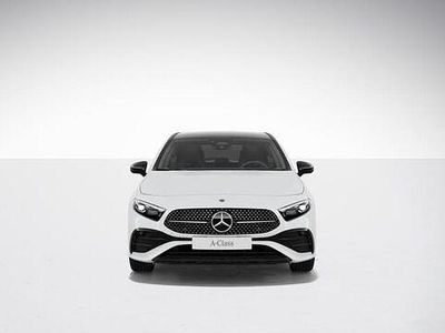 Gebraucht Mercedes A250 AMG 163 PS (119 kW) 2024 Unilack polarweiß Limousine