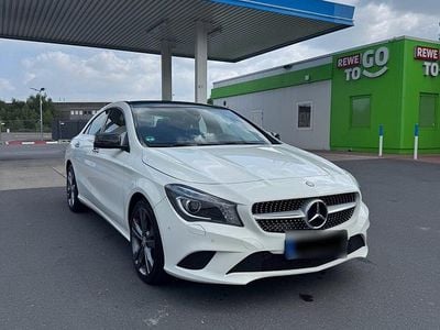 Gebraucht Mercedes CLA200 156 PS (114 kW) 2015 Weiß Coupé