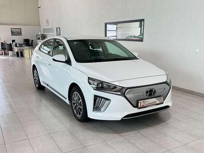 Gebraucht Hyundai Ioniq Trend 100 kW (136 PS) 2022 Polar white / sol Kleinwagen