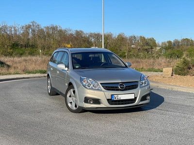 Silber Gebraucht 2008 Opel Vectra Kombi | 1.999 € (Teuer)
