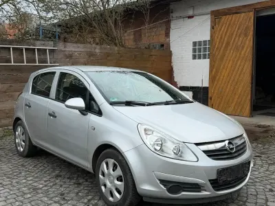 Gebraucht Opel Corsa Edition 60 PS (44 kW) 2008 Silber Kleinwagen