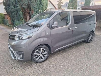 Gebraucht Toyota Proace Team 177 PS (130 kW) 2019 Grau Van / Kleinbus