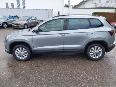 Neu Skoda Karoq Selection 150 PS (110 kW) 2026 Diamond silver metallic SUV