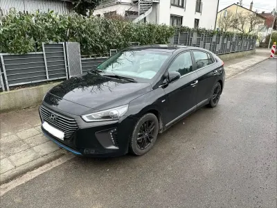 Gebraucht Hyundai Ioniq Premium 141 PS (103 kW) 2018 Schwarz Kleinwagen