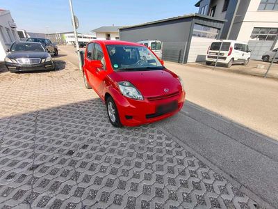 Gebraucht Daihatsu Sirion 70 PS (51 kW) 2009 Rot Kleinwagen