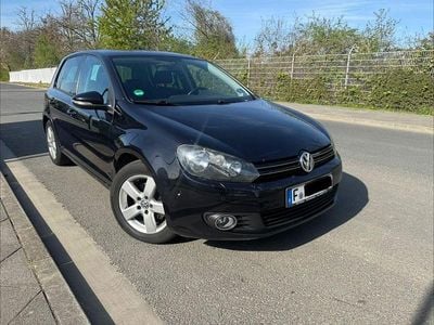 Gebraucht VW Golf VI Team 122 PS (89 kW) 2010 Schwarz Kleinwagen