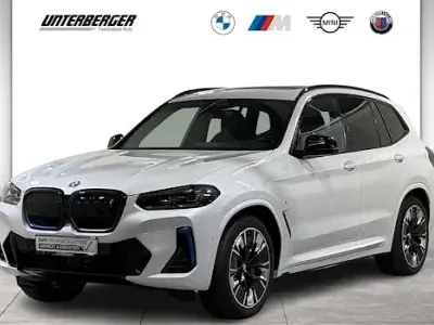 Gebraucht BMW iX3 Impressive 210 kW (286 PS) 2022 Mineralweiß SUV