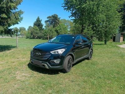 Hyundai Grand Santa Fe