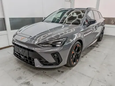 Neu Cupra Leon 150 PS (110 kW) 2026 Grau r6r6 Kombi