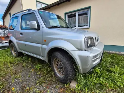 Gebraucht Suzuki Jimny 86 PS (63 kW) 2010 Silber SUV