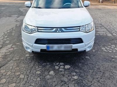 Gebraucht Mitsubishi Outlander 150 PS (110 kW) 2013 Weiß SUV