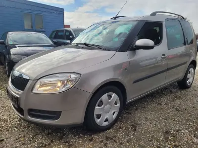 Gebraucht Skoda Roomster Plus Edition 69 PS (50 kW) 2009 Cappuccinobeige metallic Van / Kleinbus