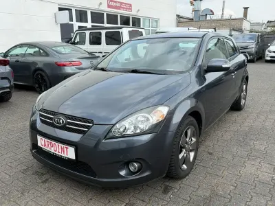 Gebraucht Kia ProCeed Spirit 116 PS (85 kW) 2010 Schwarz Kleinwagen