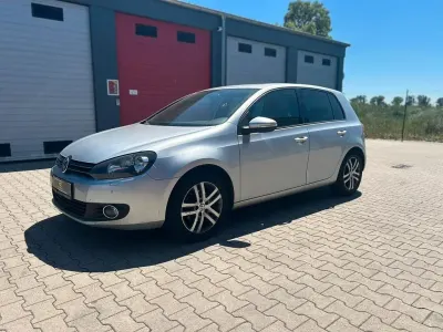 Gebraucht VW Golf VI Comfortline 105 PS (77 kW) 2009 Silber Kleinwagen