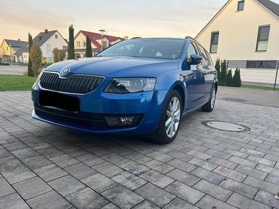 Blau Gebraucht 2016 Skoda Octavia Joy Kombi | 10.900 € (Fairer Preis)