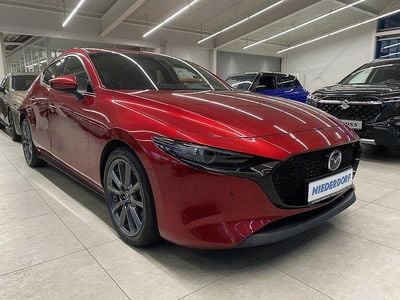 Magmarot (metallic) Gebraucht 2021 Mazda 3 Selection Limousine | 16.990 € (Fairer Preis)