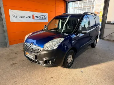 Używany Opel Combo 90 KM (66 kW) 2015 Niebieski Minivan