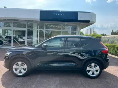 Gebraucht Volvo XC40 Core 163 PS (119 kW) 2024 Schwarz SUV