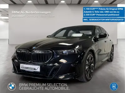 Gebraucht BMW 550e M Sport 489 PS (359 kW) 2025 Schwarz Limousine