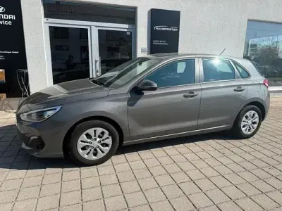 Usata Hyundai i30 Select 99 CV (72 kW) 2019 Grigio Berlina