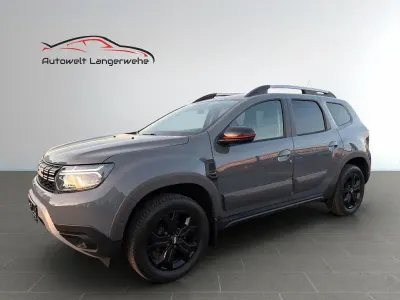 Używany Dacia Duster Extreme 101 KM (74 kW) 2022 Szary SUV