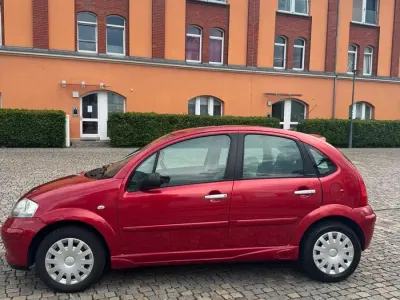 Gebraucht Citroën C3 60 PS (44 kW) 2005 Rot Kleinwagen