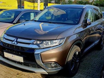 Second-hand Mitsubishi Outlander Diamant Edition 150 CP (110 kW) 2016 Maro SUV