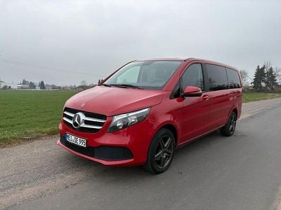 Gebraucht Mercedes V220 Edition 163 PS (119 kW) 2022 Rot Van / Kleinbus