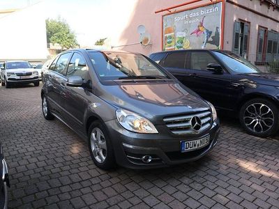 Mercedes B200