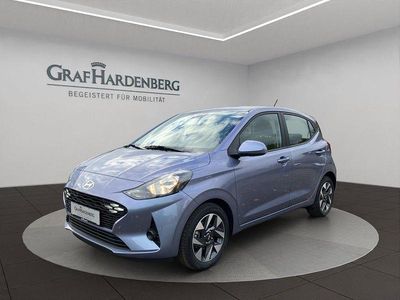Blau Neu 2025 Hyundai i10 Trend Kleinwagen | 18.270 € (Etwas zu teuer)
