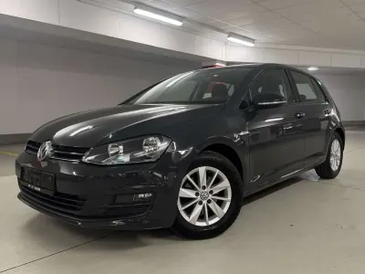 Gebraucht VW Golf VII 116 PS (85 kW) 2016 Uranograu Kleinwagen