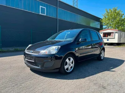 Gebraucht Ford Fiesta 80 PS (58 kW) 2007 Schwarz Kleinwagen
