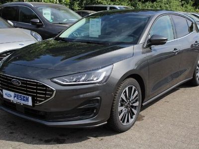 Neu Ford Focus Titanium X 155 PS (114 kW) 2025 Grau Limousine