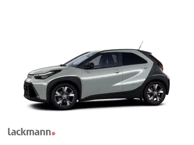 Neu Toyota Aygo X 117 PS (86 kW) 2026 Silber SUV