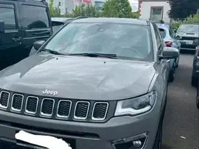 Gebraucht Jeep Compass Limited 140 PS (102 kW) 2020 Grau SUV