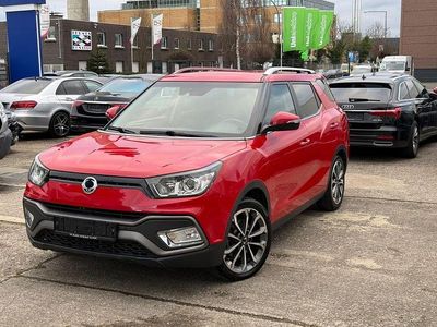 Gebraucht SsangYong XLV 128 PS (94 kW) 2017 Rot SUV