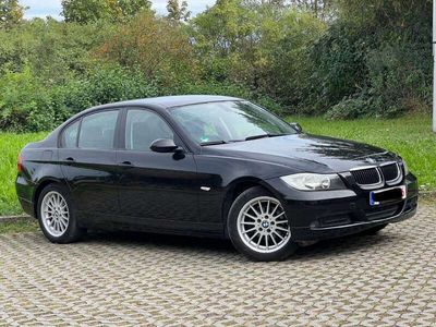 gebraucht BMW 318 i Lim. (E90) guter Zustand Tüv Neu